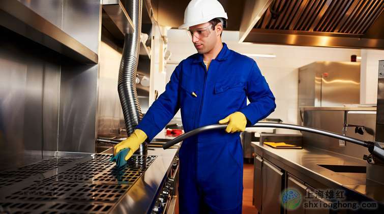 油煙機洗不干凈?快用這招,一噴一擦,油漬全消!